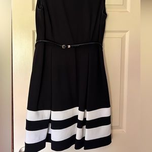Women’s dress black and white with belt